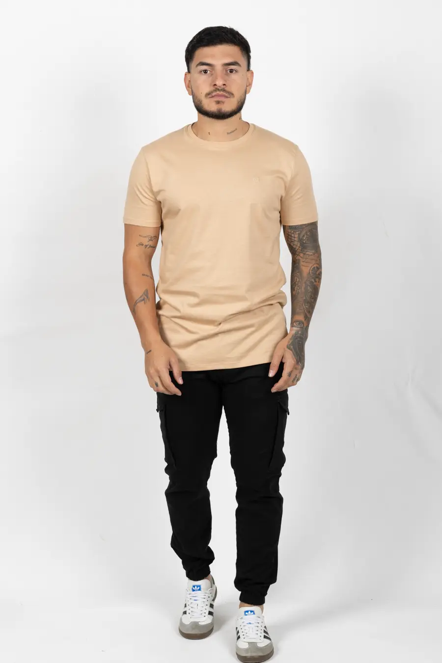 Camiseta de Hombre Slim Fit Manga Corta Cuello Redondo Caki Claro 100623