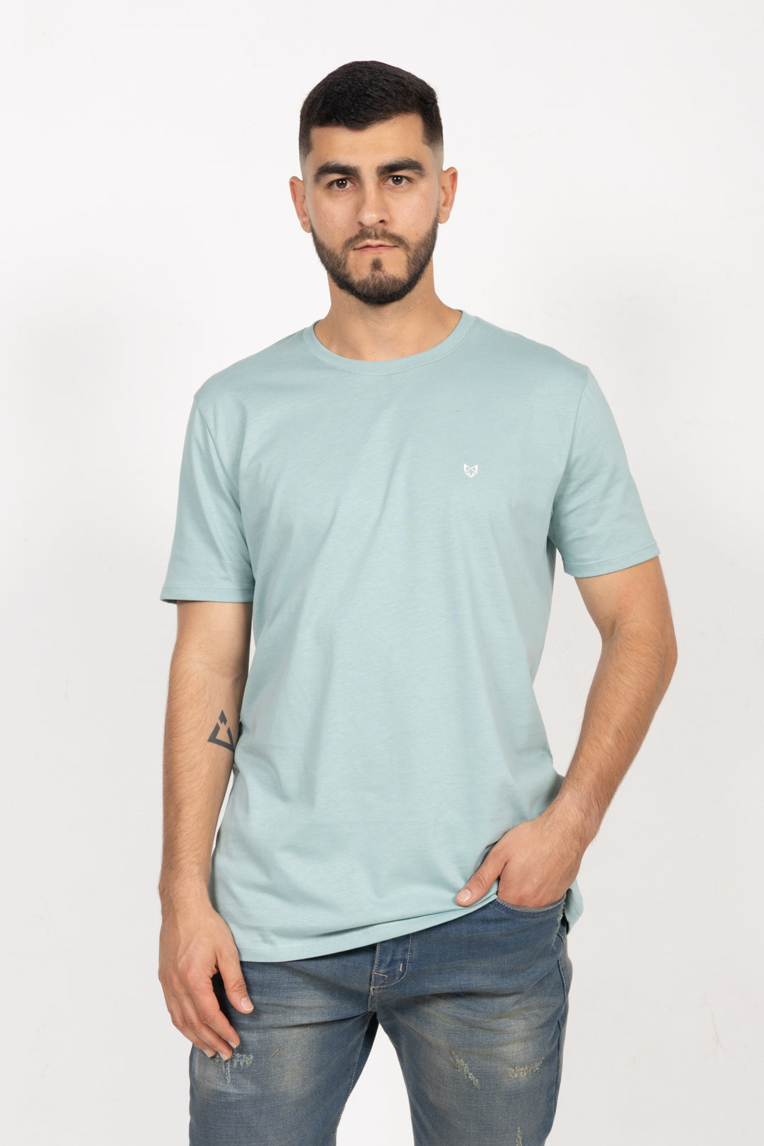 Camiseta de Hombre Slim Fit Manga Corta Cuello Redondo. Verde Agua - 101006