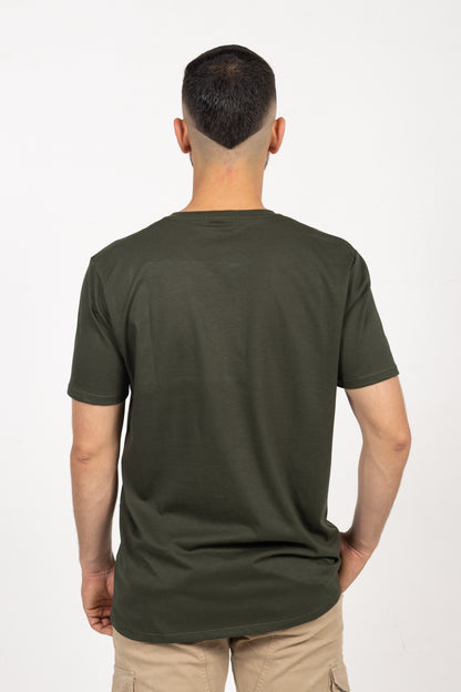Camiseta de Hombre Slim Fit Manga Corta Cuello Redondo. Verde Militar - 101008