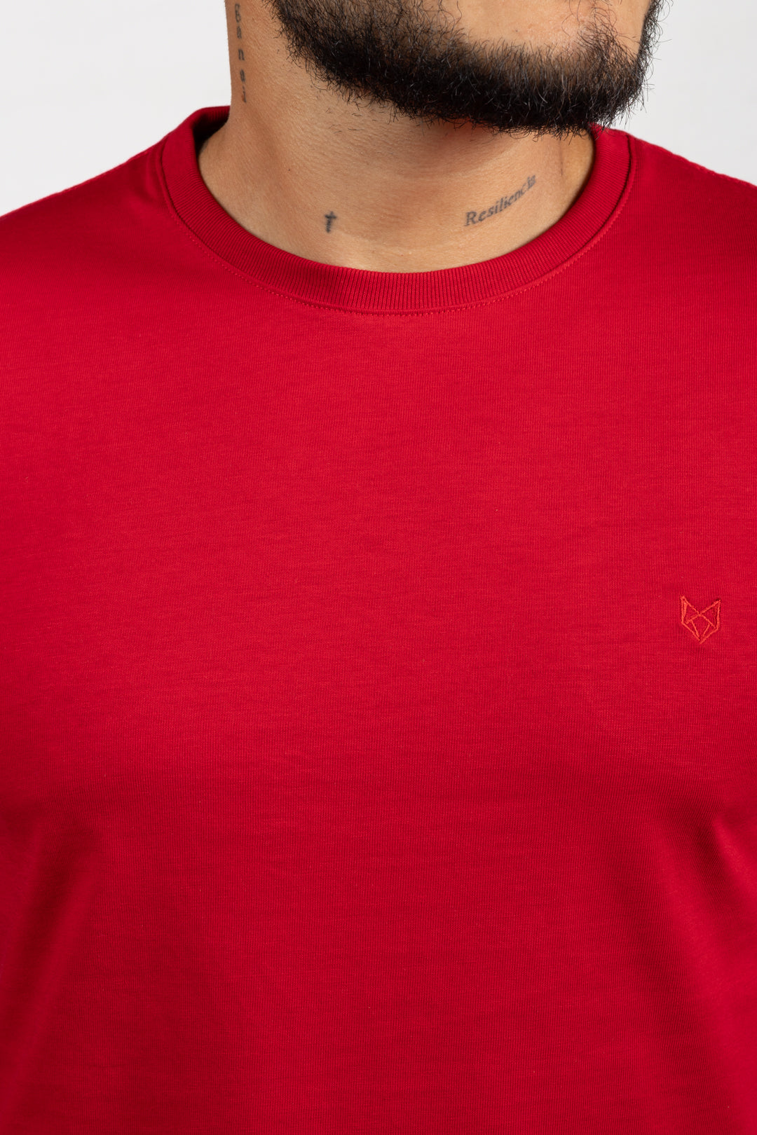 Camiseta de Hombre Slim Fit Manga Corta Cuello Redondo. Rojo - 101014