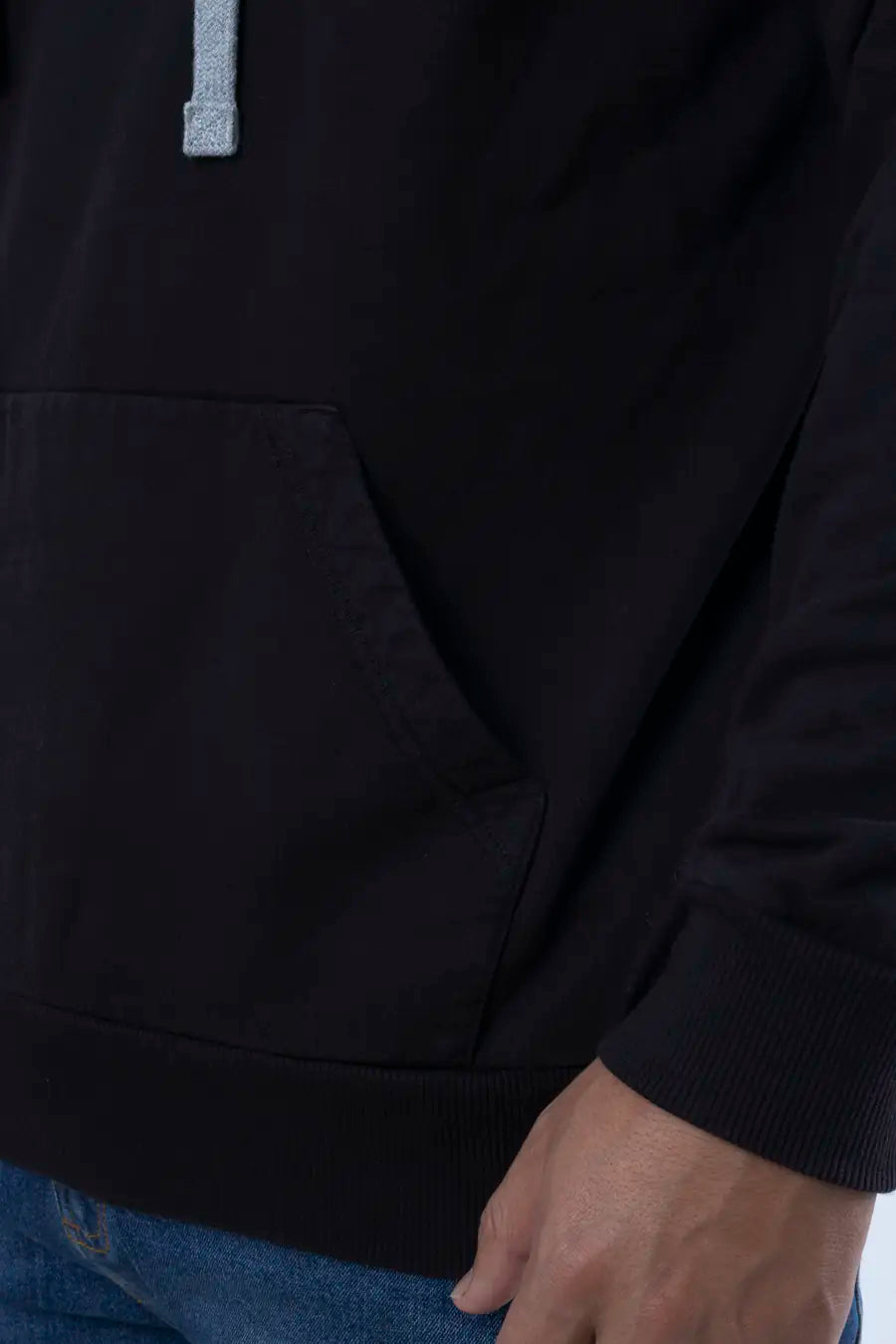 Buzo Cerrado con Capucha para Hombre Negro 140501