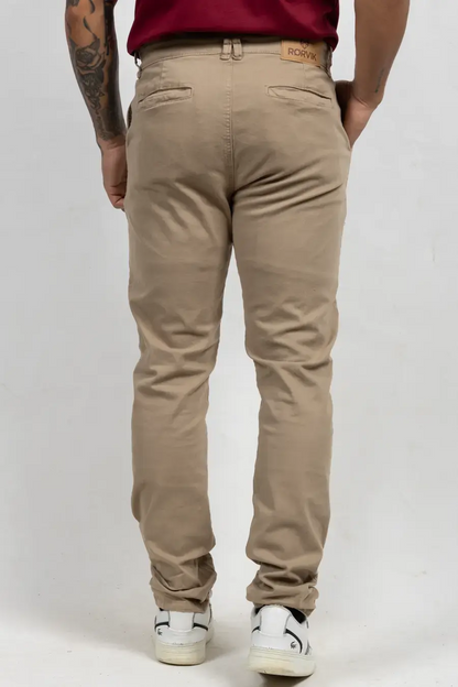 Pantalón Tipo Chino Regular Fit para Hombre Caki 150302