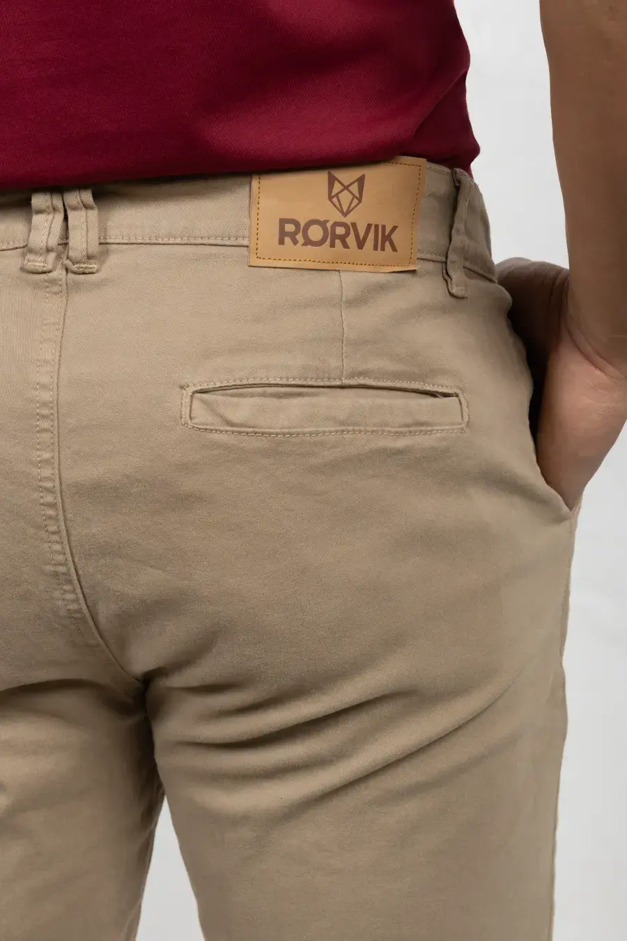 Pantalón Tipo Chino Regular Fit para Hombre Caki 150302