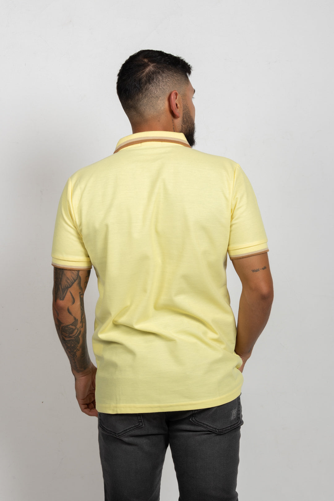 Camiseta Tipo Polo de Hombre. Amarillo - 170331