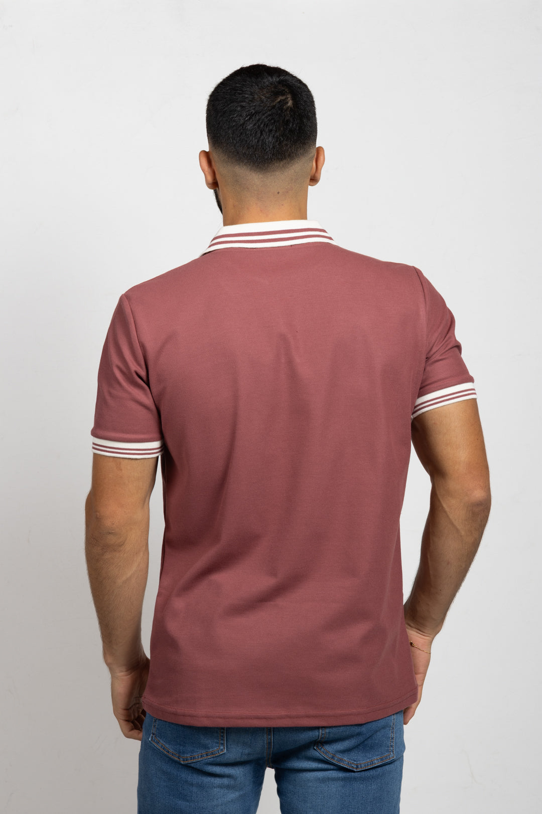Camiseta Tipo Polo de Hombre. Granate - 170335