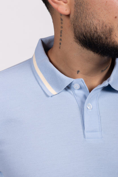Camiseta Tipo Polo de Hombre. Azul Claro - 170516