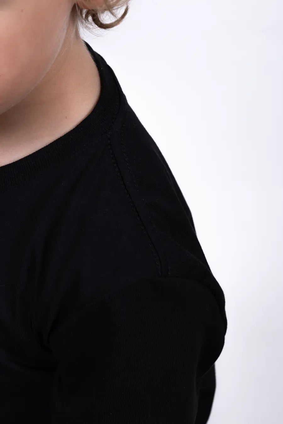 Camiseta Para Niño Cuello Redondo Negro 180103