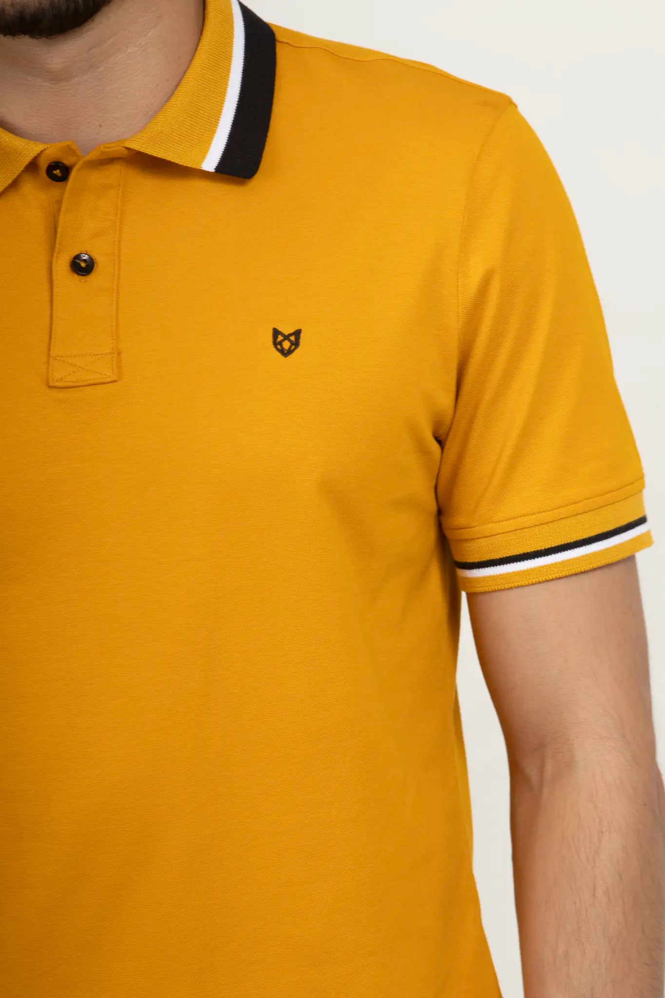 Polo Classic Fit Para Hombre Mostaza 30730